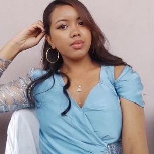                     Kinkylady                