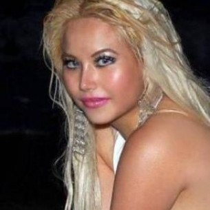                     Viktoria                