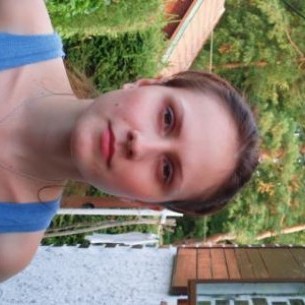                     kubesova                
