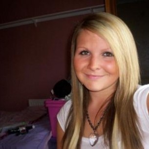                     charliexx                