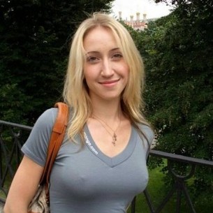                     Emily21                