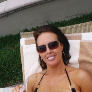                     LoveLexie                