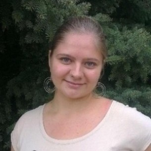                     Gwennie                